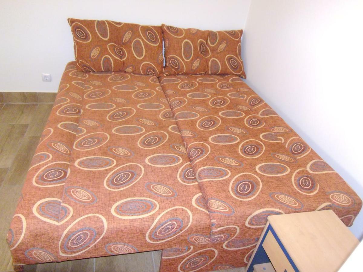 Start Apartmanok Печ Экстерьер фото